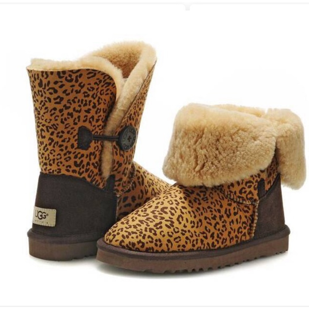 Ugg Australia Leopard Print Bailey Button
